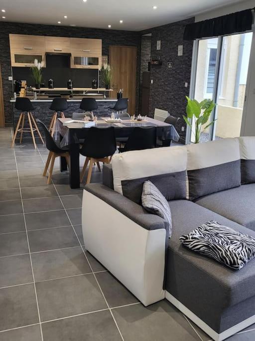 Apartmán Chez Aline Calais Exteriér fotografie